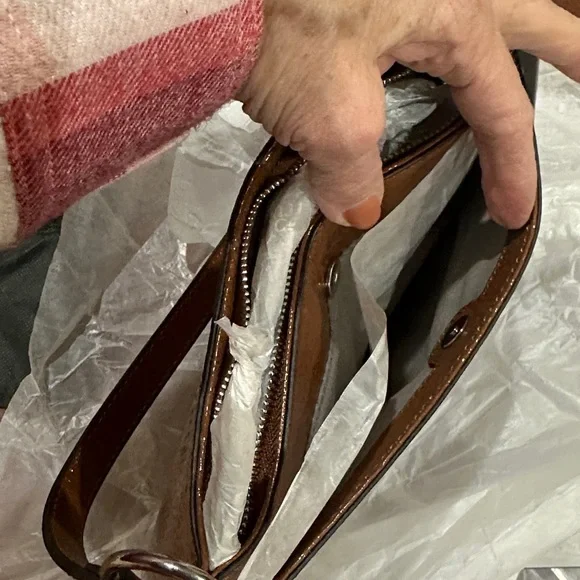 NWT Vince Camuto Genuine convertible Leather Crossbody Satchel in toffee brown - Picture 15 of 16